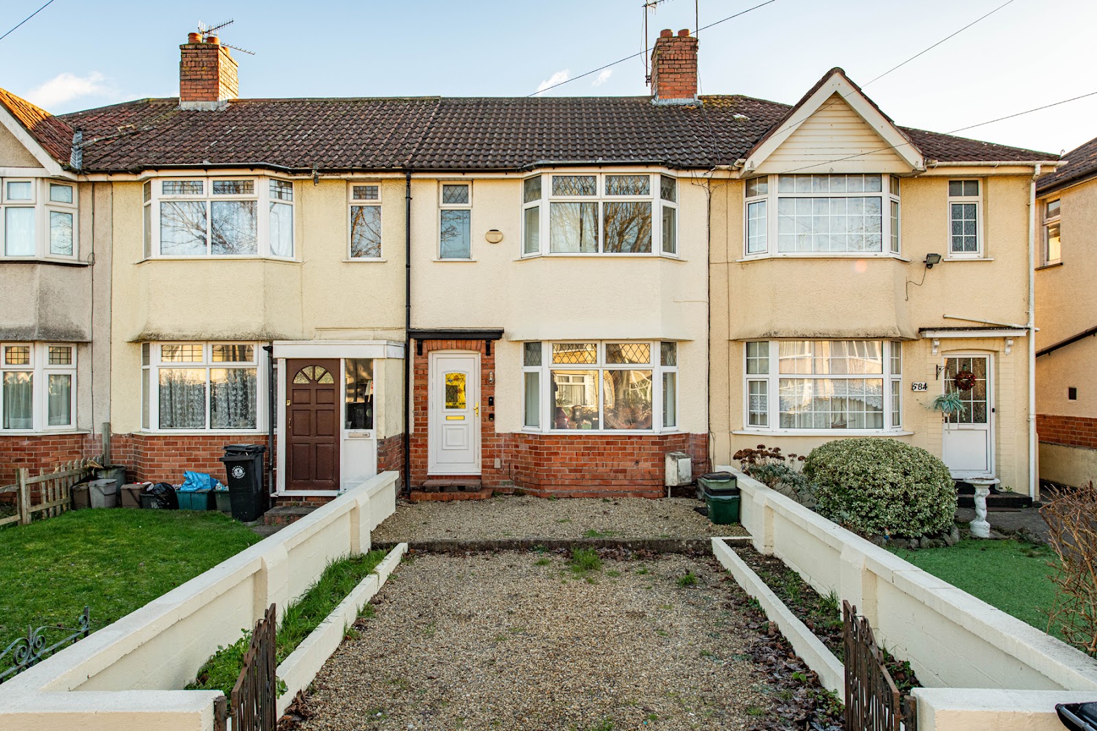 586 Southmead