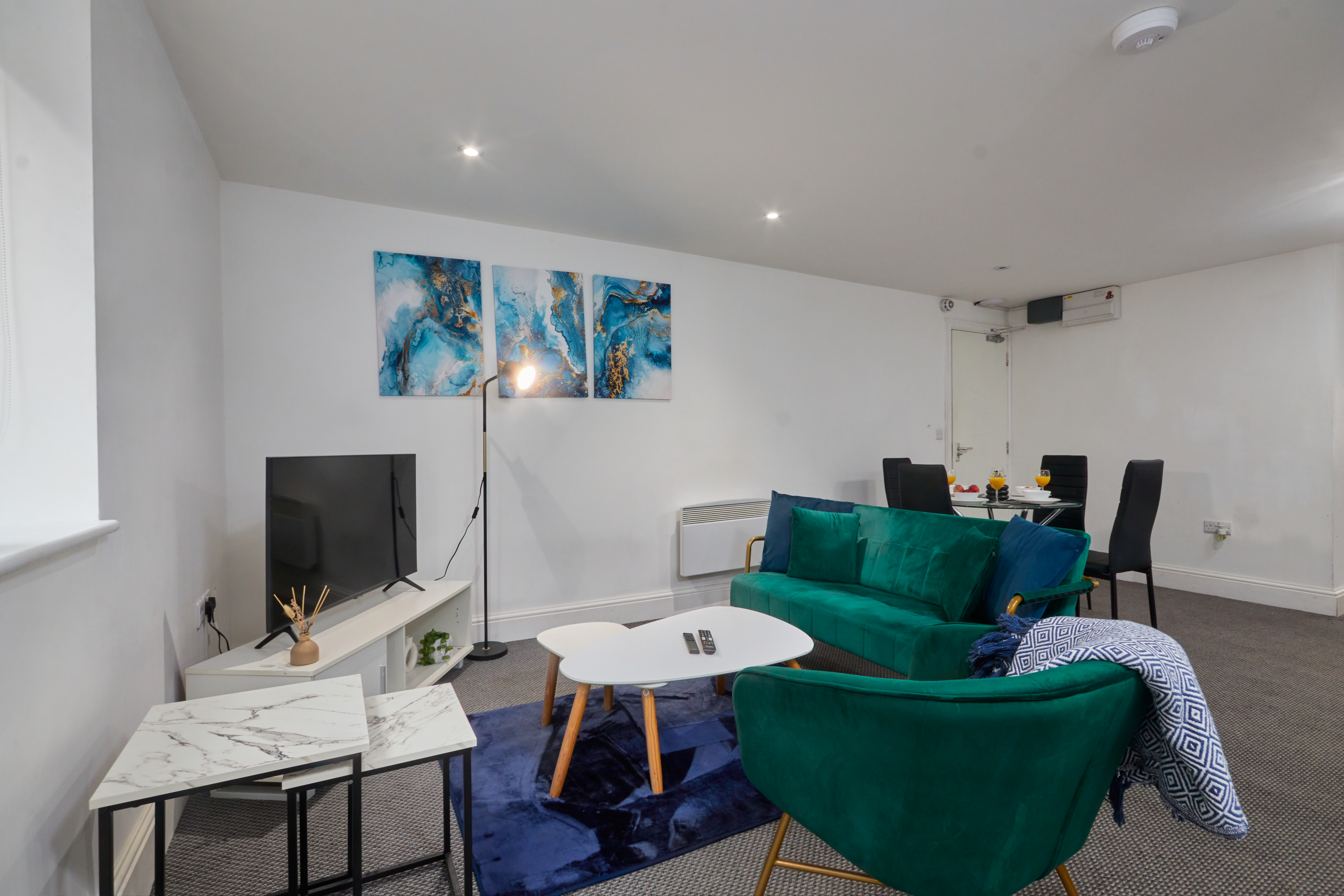 Flat 5, 16 Blenheim Terrace, Leeds, LS2 9HN