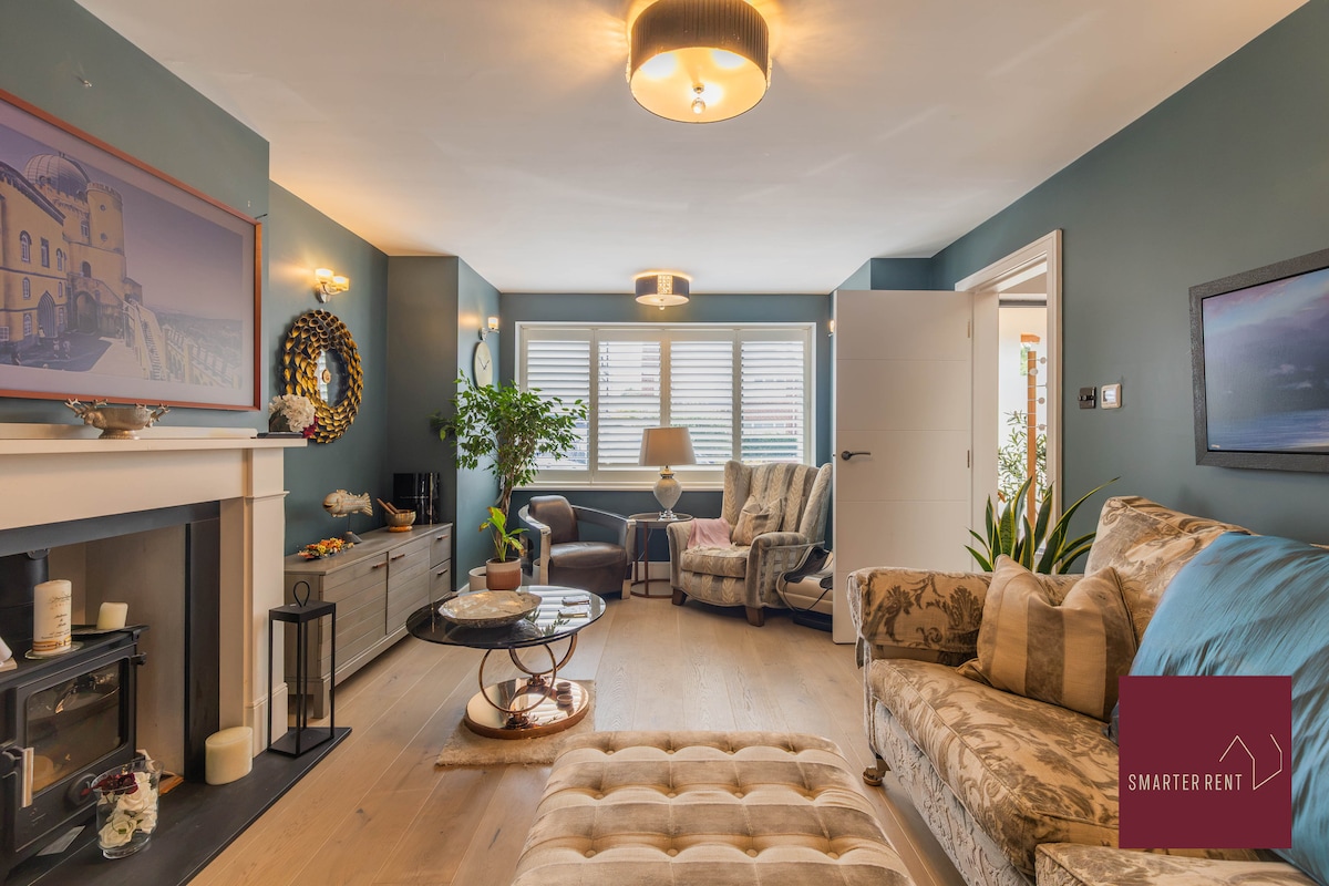 3 Bed House, Parking, Garden