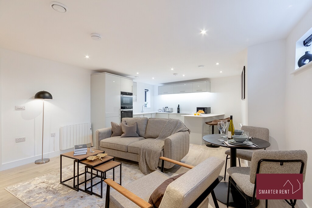 Wokingham - 2 Bedroom Ground Floor Flat