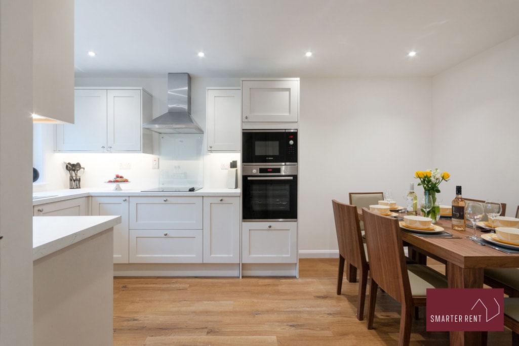Woking - 3 Bedroom House - With Garden