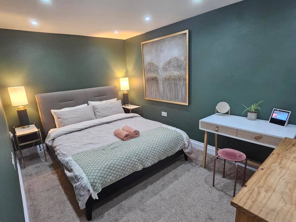 14B Walton Road · Woking